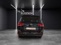 Gebraucht VW Touran Active 150 PS (110 kW) 2022 Deep black perleffekt Van / Kleinbus