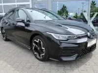 Gebraucht VW Golf VIII R-line 150 PS (110 kW) 2025 Grenadillschwarz metallic (metallic) Kombi