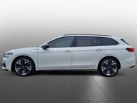 Gebraucht Skoda Superb SportLine 150 PS (110 kW) 2026 Kristallweiß uni Kombi