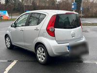 Gebraucht Opel Agila 86 PS (63 kW) 2009 Silber Kleinwagen