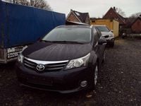 Gebraucht Toyota Avensis Life 147 PS (108 kW) 2012 Titaniumblau mica metallic Kombi