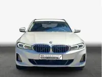Gebraucht BMW 330 245 PS (180 kW) 2025 Weiß (mineralweiß metallic) Kombi