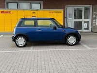 Gebraucht Mini ONE 90 PS (66 kW) 2002 Blau Kleinwagen