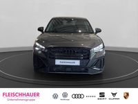 Gebraucht Audi Q2 S-Line 150 PS (110 kW) 2024 Grau SUV