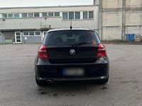 Gebraucht BMW 120 177 PS (130 kW) 2009 Schwarz Kleinwagen