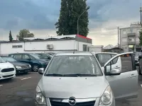 Gebraucht Opel Agila 65 PS (47 kW) 2009 Silber Kleinwagen