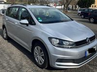 Gebraucht VW Touran 110 PS (80 kW) 2016 Silber Van / Kleinbus