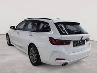 Gebraucht BMW 330e Sport Line 184 PS (135 kW) 2022 Weiß Kombi