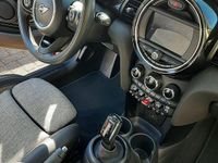 Usado Mini Cooper S 192 HP (141 kW) 2020 Cinzento Citadino