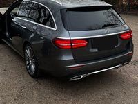 Gebraucht Mercedes E300 245 PS (180 kW) 2018 Grau Kombi