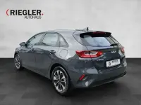 Neu Kia Ceed 140 PS (102 kW) 2025 Grau Kleinwagen