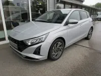 Neu Hyundai i20 GO! 101 PS (74 kW) 2025 Grau Limousine