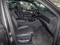 gebraucht VW Touareg R-Line 3.0 TDI Navi Kamera Stdhzg AHK LED ACC