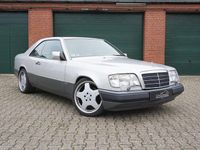 Second-hand Mercedes E300 220 CP (161 kW) 1990 Argintiu Coupe