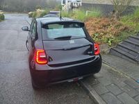Gebraucht Fiat 500e Action 69 kW (95 PS) 2021 Schwarz Limousine