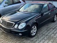 Gebraucht Mercedes E320 Avantgarde 204 PS (150 kW) 2004 Blau Limousine