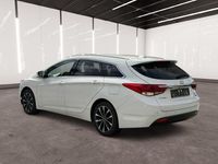 Gebraucht Hyundai i40 Space 136 PS (100 kW) 2019 Weiß Kombi