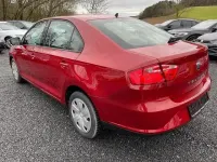 Używany Seat Toledo Reference 86 KM (63 kW) 2013 Czerwony Sedan/Limuzyna