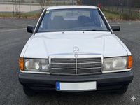 Gebraucht Mercedes 190 109 PS (80 kW) 1990 Blau Limousine