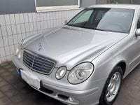 Gebraucht Mercedes E200 Classic 163 PS (119 kW) 2005 Silber Limousine