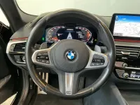 Gebraucht BMW M550 Performance 530 PS (389 kW) 2023 Gold Limousine