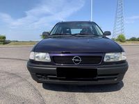 Gebraucht Opel Astra 70 PS (51 kW) 1995 Blau Kombi