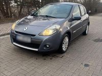 Gebraucht Renault Clio II Expression 101 PS (74 kW) 2010 Kleinwagen