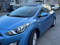 Gebraucht Hyundai i30 90 PS (66 kW) 2013 Blau Limousine