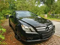 Gebraucht Mercedes E220 170 PS (125 kW) 2011 Schwarz Cabrio