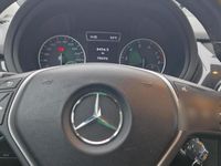 Gebraucht Mercedes B180 90 PS (66 kW) 2012 Schwarz Van / Kleinbus