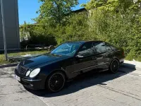 Gebraucht Mercedes E500 Avantgarde 306 PS (225 kW) 2003 Schwarz Limousine