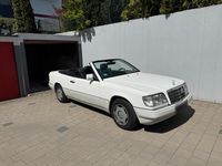 Gebraucht Mercedes E200 134 PS (98 kW) 1995 Weiß Cabrio