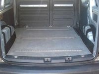 Second-hand VW Caddy 102 CP (75 kW) 2014 Argintiu Monovolum