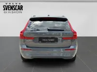 Gebraucht Volvo XC60 Core 197 PS (144 kW) 2022 Grau SUV