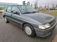 Gebraucht Ford Escort 70 PS (51 kW) 1992 Silber Limousine
