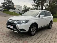 Używany Mitsubishi Outlander Top 150 KM (110 kW) 2020 Biały SUV
