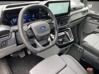 Gebraucht Ford Tourneo Custom Titanium 170 PS (125 kW) 2025 Manufacturer Van