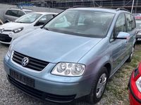 gebraucht VW Touran 1.6 .Top gepflegt. Scheckheft. Einparkhilfe