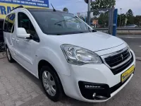 Gebraucht Peugeot Partner Tepee Allure 110 PS (80 kW) 2018 Weiß Van / Kleinbus