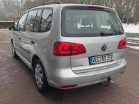 Gebraucht VW Touran 105 PS (77 kW) 2014 Silber Van / Kleinbus