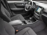 Gebraucht Volvo XC40 Momentum 129 PS (94 kW) 2021 Manufacturer SUV