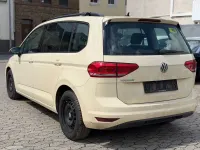 Gebraucht VW Touran 110 PS (80 kW) 2018 Beige Van / Kleinbus