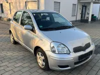 Gebraucht Toyota Yaris 68 PS (50 kW) 2004 Silber Kleinwagen