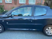 Gebraucht Peugeot 206+ 68 PS (50 kW) 2012 Blau Kleinwagen