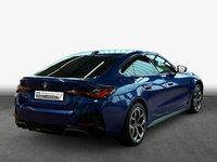 Gebraucht BMW i4 Performance 350 kW (476 PS) 2022 M portimao blau metallic Limousine