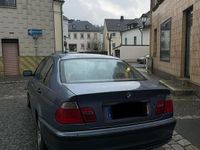 Gebraucht BMW 318 120 PS (88 kW) 2004 Grau Limousine