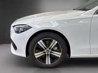Gebraucht Mercedes C300e Avantgarde 204 PS (150 kW) 2024 Weiß Limousine