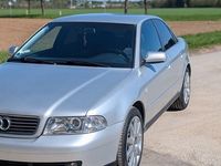 Używany Audi A4 Performance 101 KM (74 kW) 1999 Srebrny Sedan/Limuzyna