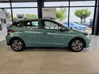 Gebraucht Hyundai i20 Trend 101 PS (74 kW) 2024 Mangrove green Kleinwagen