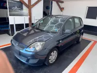 Gebraucht Ford Fiesta 69 PS (50 kW) 2008 Grün Kleinwagen